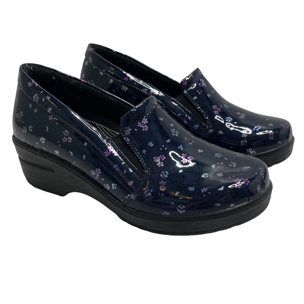 Easy Work Easy Street Navy Floral Patent Slip Resistant Clogs 8.5M Nurse Comfort